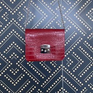 Niquea.d Red Italian Croc Embossed Crossbody Bag